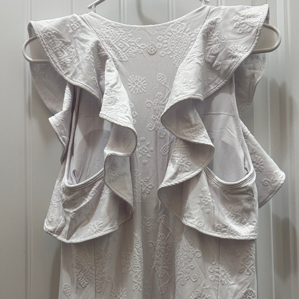 Lilly Pulitzer Med Luxletic UPF 50+ Rally Tennis Dress in Resort White. - Picture 4 of 6